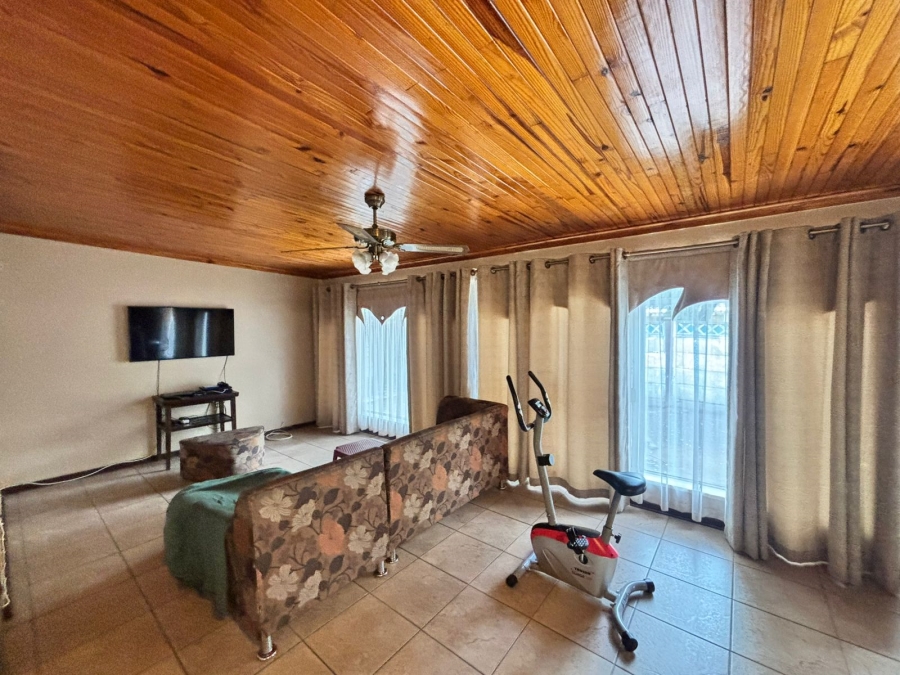 3 Bedroom Property for Sale in La Hoff North West
